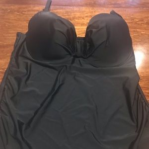 Lane Bryant Swim - NWOT Lane Bryant keyhole tankini 44DDD Lane Bryant Swim - NWOT Lane Bryant keyhole tankini 44DDD